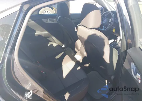 2023 Kia Forte Lxs z USA, uszkodzony, nr VIN 3KPF24ADXPE653272